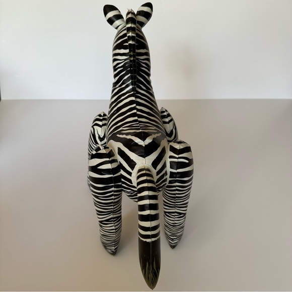 BARNUM’S ANIMALS. Vintage. Inflatable Zebra. Toy. - Picture 8 of 12